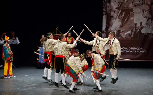 Danzantes de Hontoria del Pinar (Burgos)
